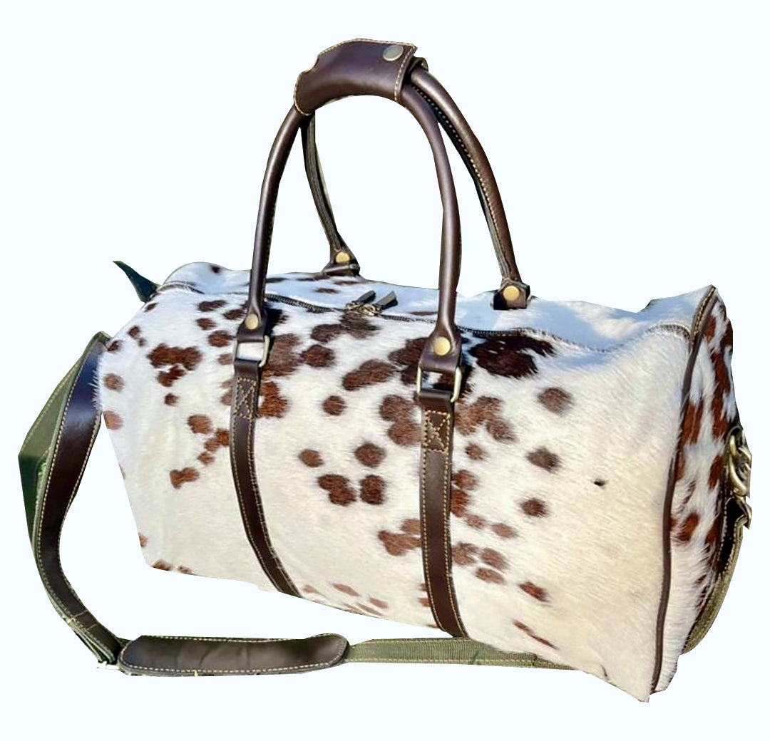 Cowhide Weekender Duffle Bag | Sheep Leather Wool | Handmade by expert Craftsman